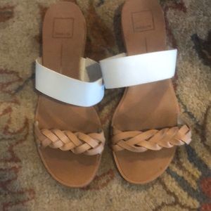 Dolce Vita leather sandal in cream/tan 9.5